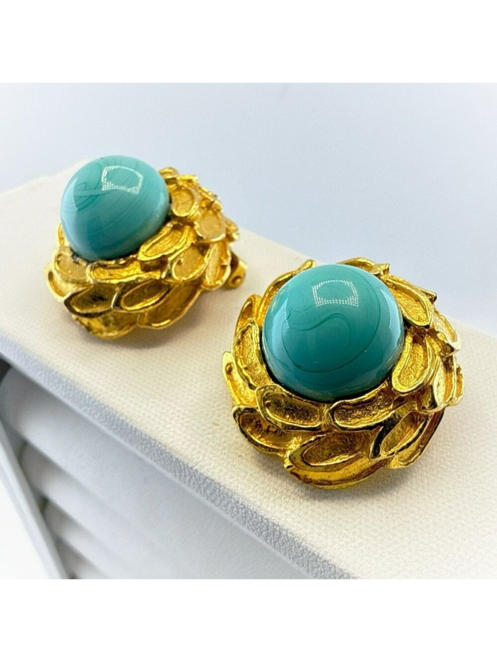Vintage Mimi Di N Earrings Blue Glass Gold Tone Dome Cabochon Clip Sculptural